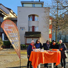 Der Illsteg in Feldkirch im orangefarbenen Kleid