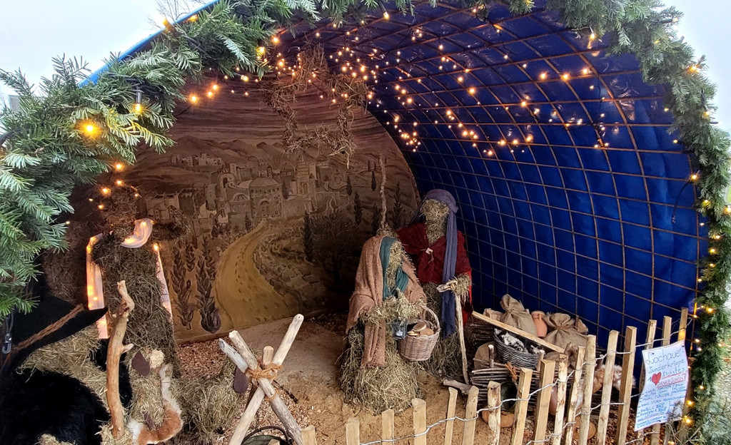 BU 3 Lochau Schloss Hofen WEIHNACHTSMARKT Symbolfoto EINLADUNG Dezember 2024 _8_.jpg