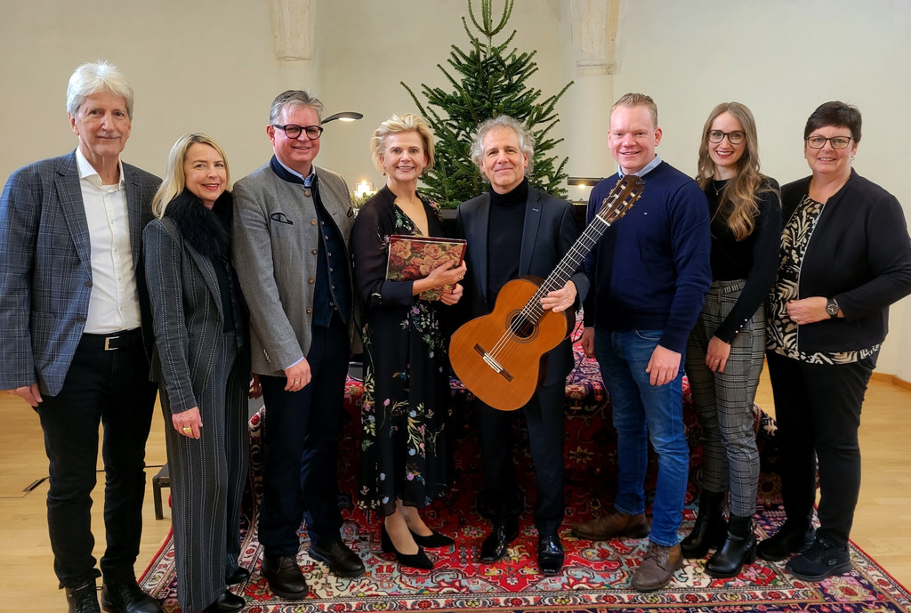 Lochau Schloss Hofener Advent BAUER und SWETE 15-12-2024 _1_.jpg