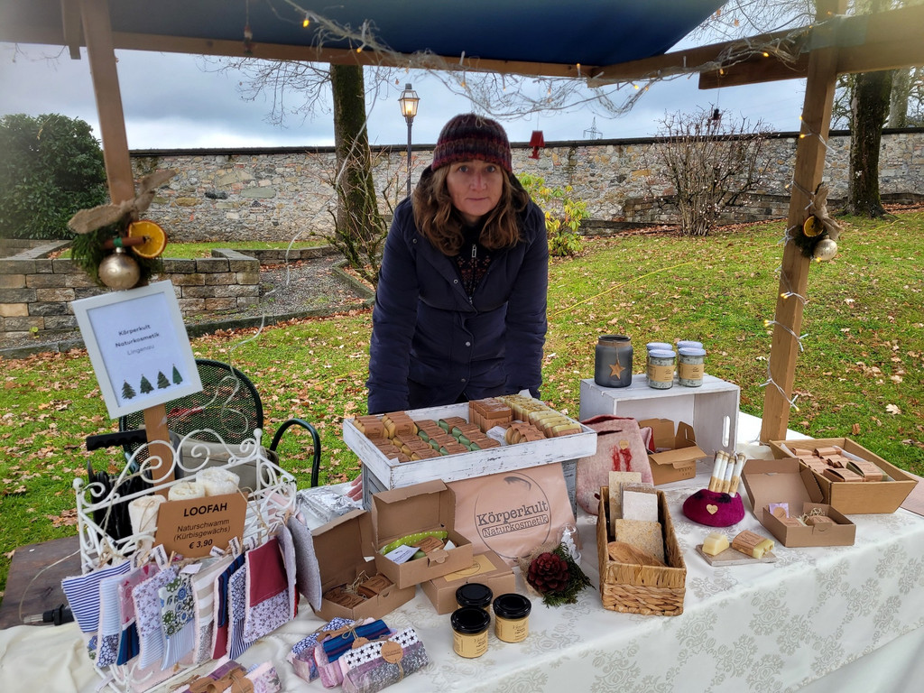 Schloss Hofen WEIHNACHTSMARKT C St__ndle VERKAUF 15-12-2024 _5_.jpg