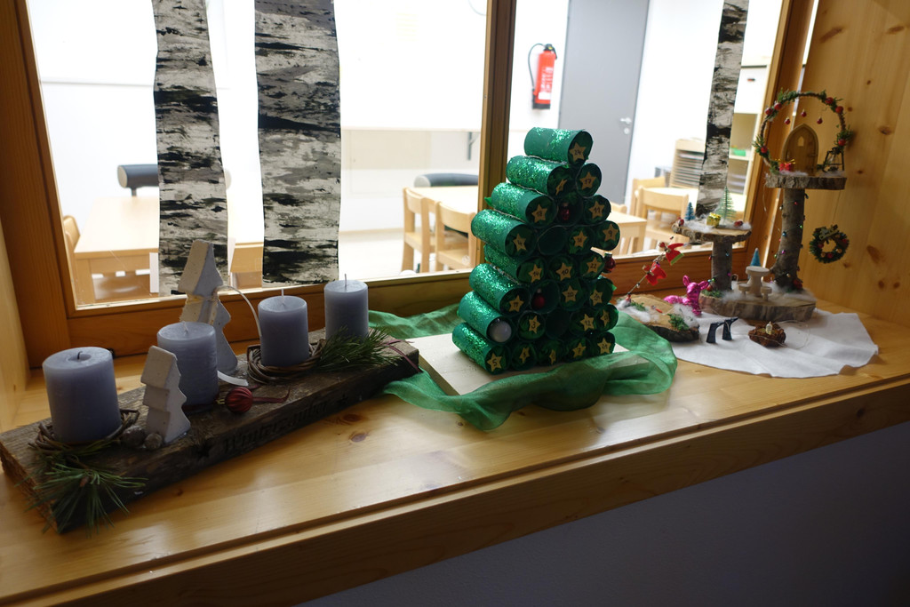 Adventkranz_ Adventkalender_ Wichtelhaus.JPG
