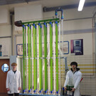 David Sieber und Marko Micic _5aCB_ Chemieingeniere_ mit dem Photobioreaktor der HTL Dornbirn.JPG