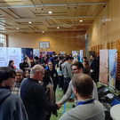 Die Jobmesse der HTL Dornbirn ist gut besucht.JPG