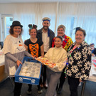 Krapfenverteilaktion Kindergarten Demenzcafe 2n.jpg