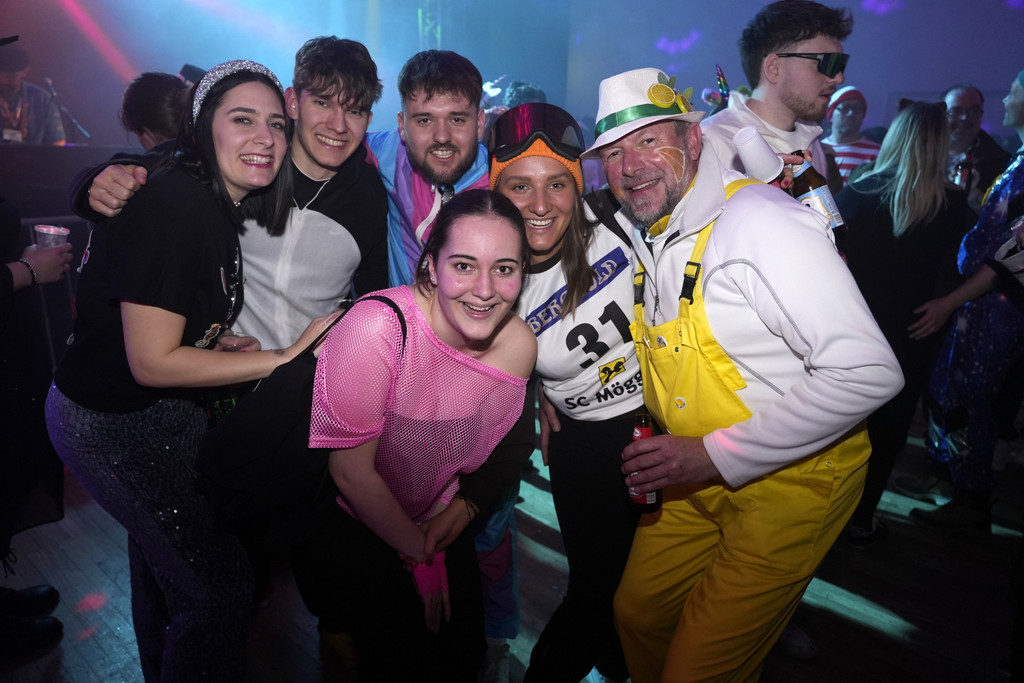 Party _10_.JPG