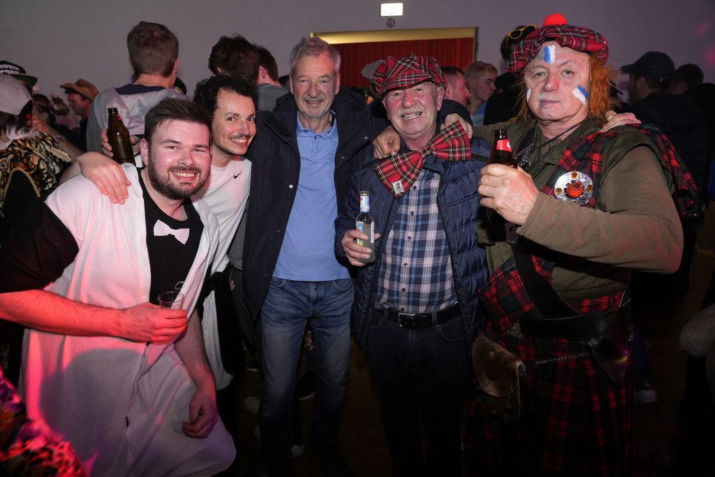 Party _12_.JPG