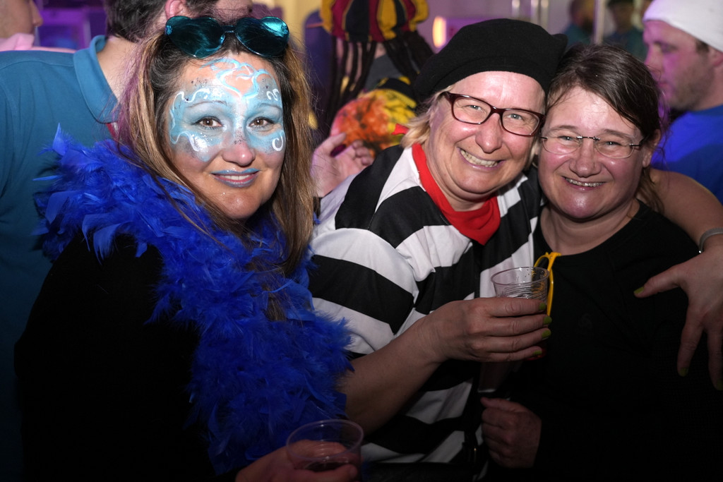 Party _15_.JPG