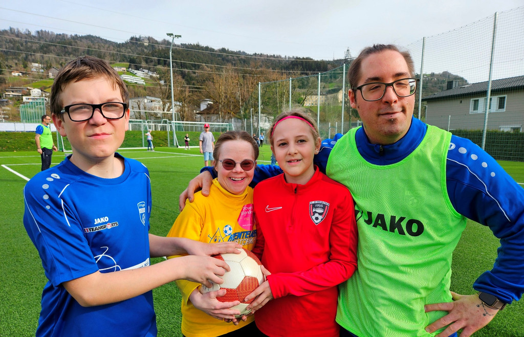 Welt-Down-Syndrom-Tag Vorarlberg beim SV typico Lochau B SPIEL 21-03-2025 _6_ .jpg
