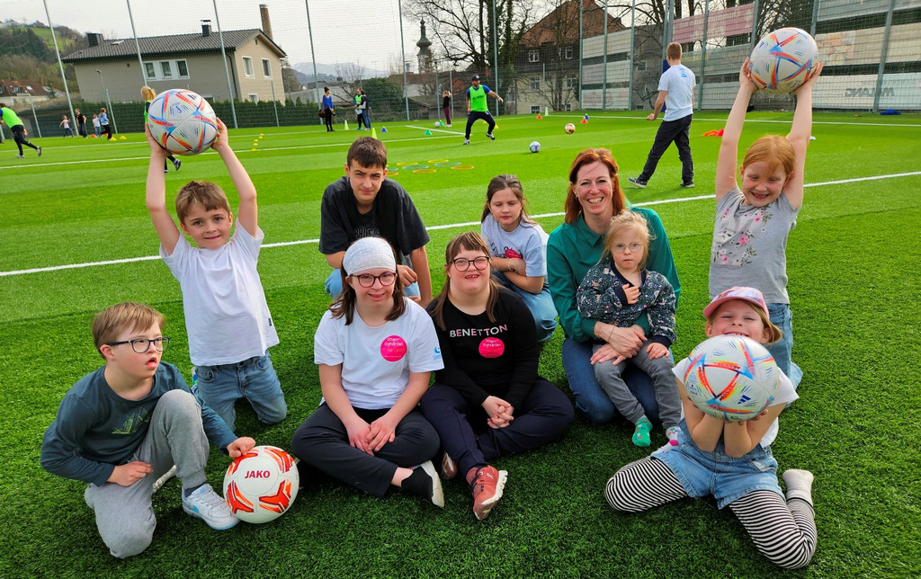 Welt-Down-Syndrom-Tag Vorarlberg beim SV typico Lochau B SPIEL 21-03-2025 _5_ .jpg