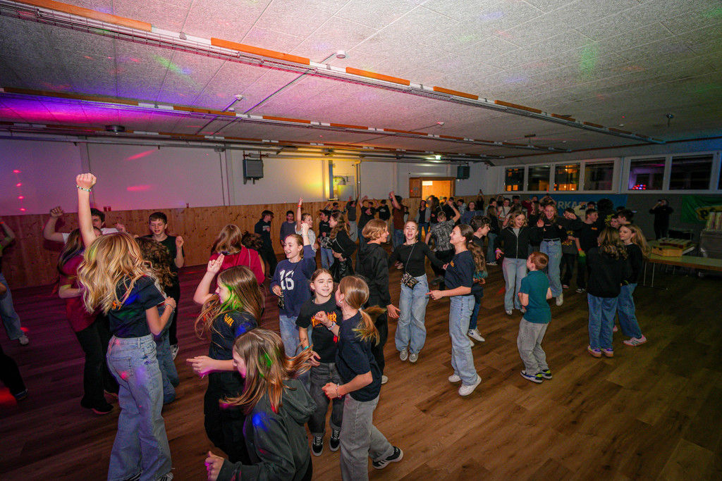 Lauterach_Jugendclubbing_Saege.jpg