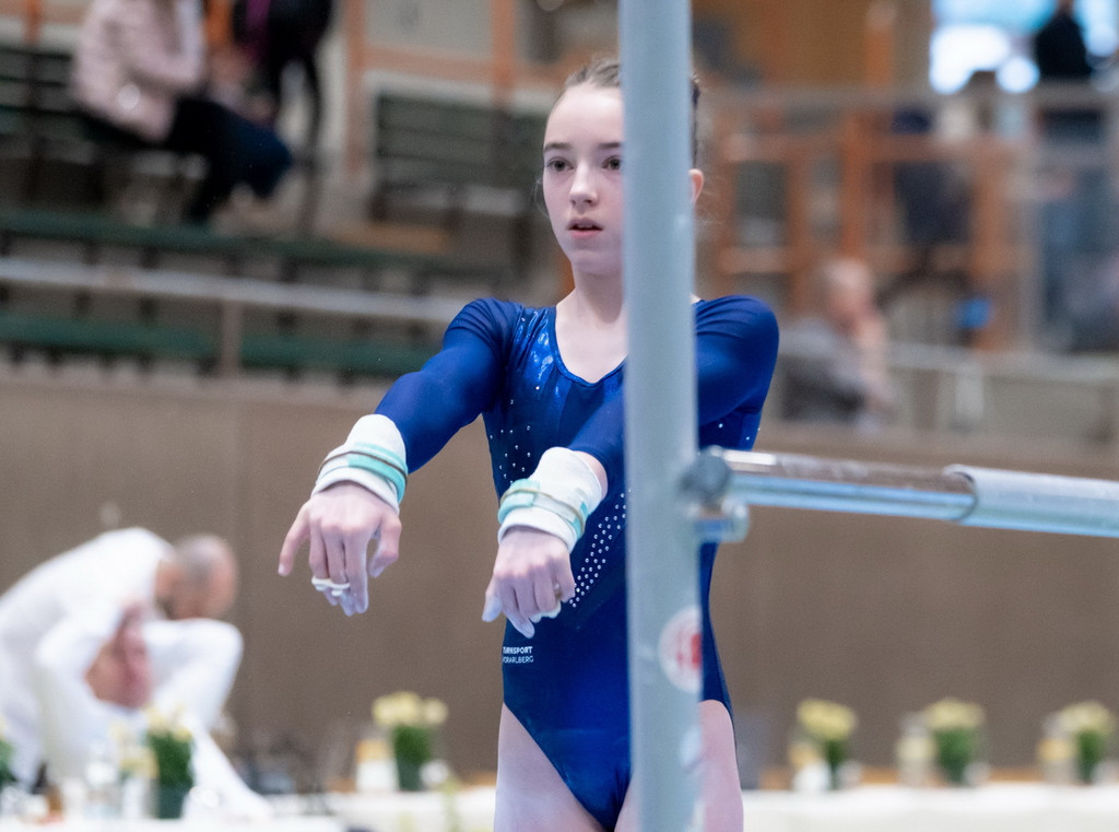 Sophia Steinhauser balken 1.jpg