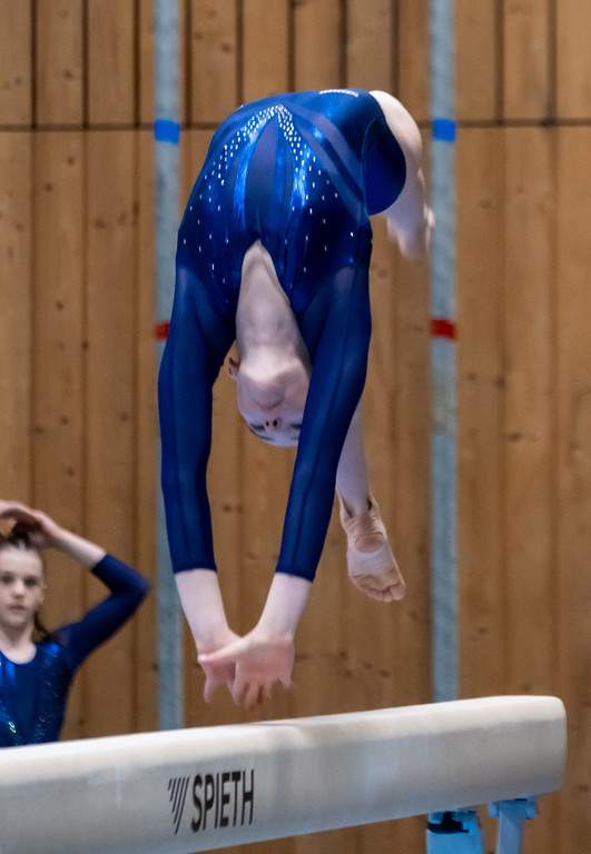 Sophia Steinhauser Balken 2.jpg