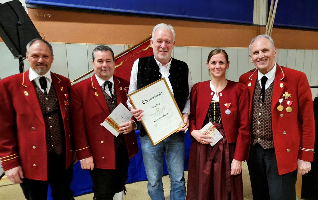 Musikverein Fr__hlingskonzert C EHRUNGEN plus ABZEICHEN JUGEND 26-04-2025 _1_.jpg