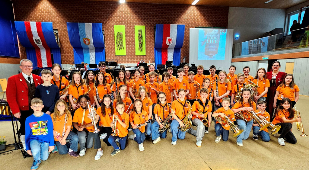 BU 9 Musikverein Fr__hlingskonzert B MV plus JUNGMUSIK 26-04-2025 _13_.jpg