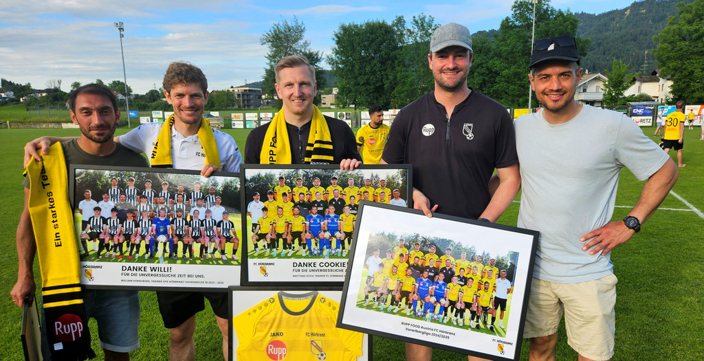 H__rbranz FUSSBALL Kampfmannschaft A ABSCHIED Trainer und Spieler 31-05-2025 _13_.jpg