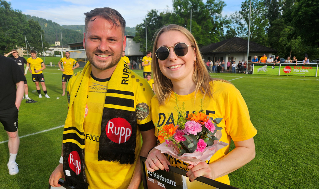H__rbranz FUSSBALL Kampfmannschaft A ABSCHIED Trainer und Spieler 31-05-2025 _5_.jpg