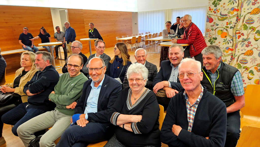 WAHLEN GV Konstituierende Sitzung F BESUCHER 10-04-2025 _1_.jpg