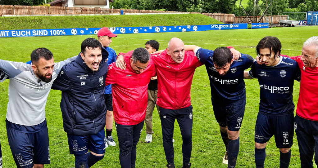 Fu__ball SVL Spiel gegen LUDESCH plus SAISONABSCHLUSS A SPIEL-Fotos 07-06-2025 _14_.jpg