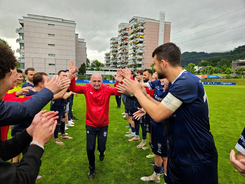 Fu__ball SVL Spiel gegen LUDESCH plus SAISONABSCHLUSS B ABSCHIED-Fotos 07-06-2025 _5_.jpg