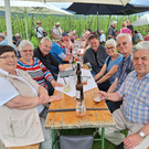 Geselligkeit unter Obstbäumen