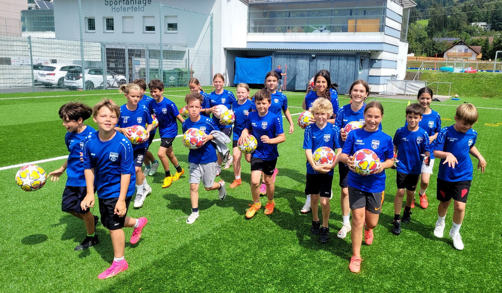 BU 2b Lochau Fu__ball NACHWUCHS Dress__bergabe und Altach TERMIN Juni 2025 _4_.jpg