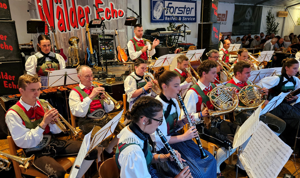 Musikverein DORFFEST B GASTMUSIK MV Lajen S__dtirol 20-07-2025 _3_.jpg