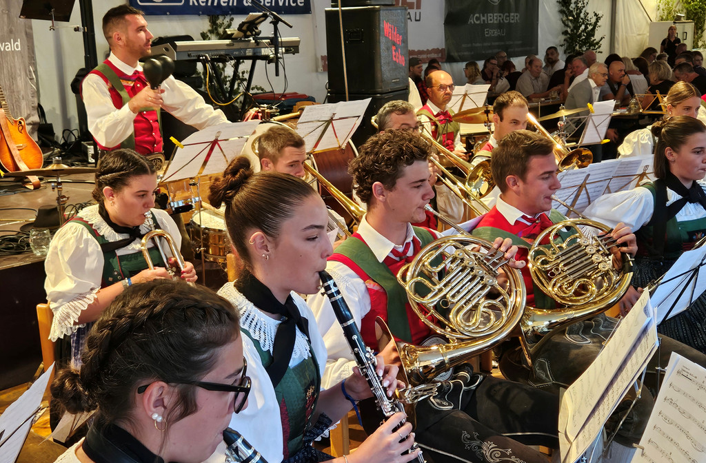 Musikverein DORFFEST B GASTMUSIK MV Lajen S__dtirol 20-07-2025 _4_.jpg