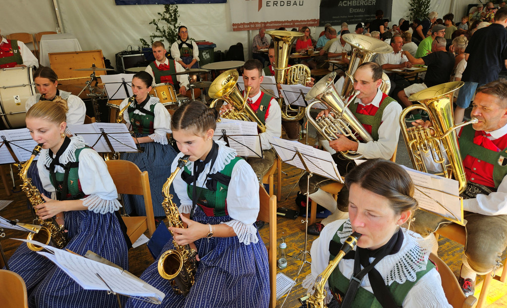 Musikverein DORFFEST B GASTMUSIK MV Lajen S__dtirol 20-07-2025 _9_.jpg