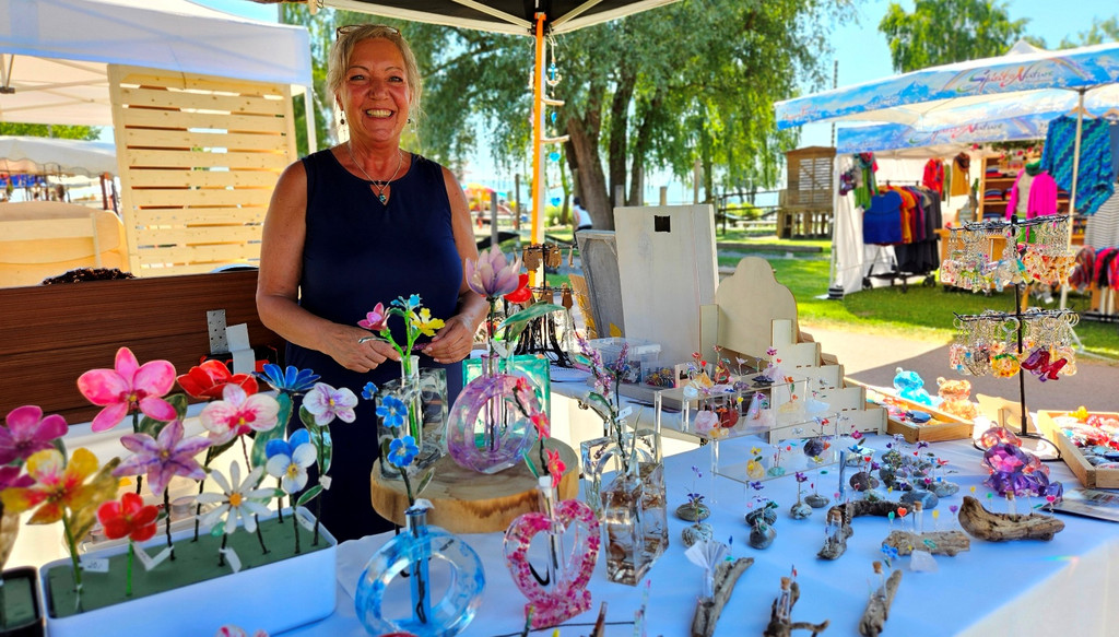BU 3 Kunstmarkt LOCHAU am Kaiserstrand AUGUST-MARKT Termin Augsut 2025 _3_.jpg