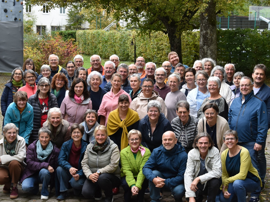 Mit den Projekts__ngerinnen probt die ChorLust derzeit f__r ihren Auftritt.jpg