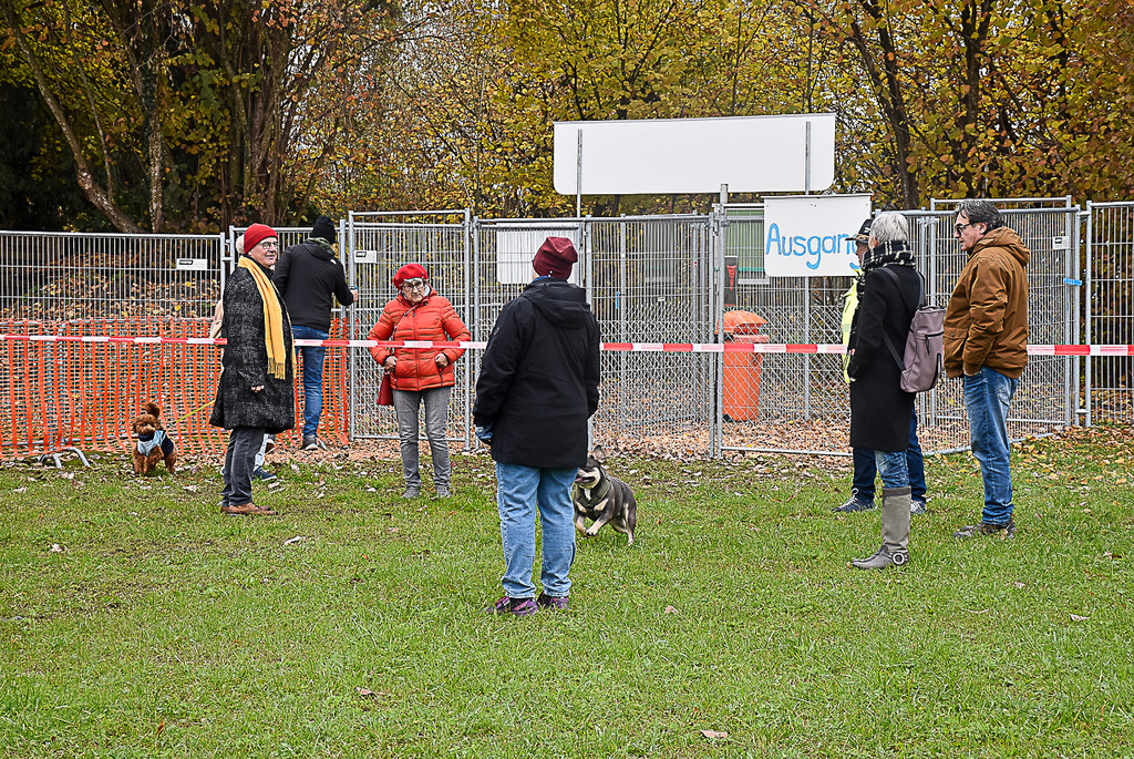 20251107_Er__ffnung Hunde-Freilauffl__che-5.jpg