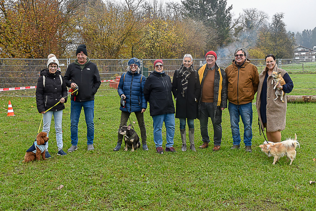 20251107_Er__ffnung Hunde-Freilauffl__che-9.jpg