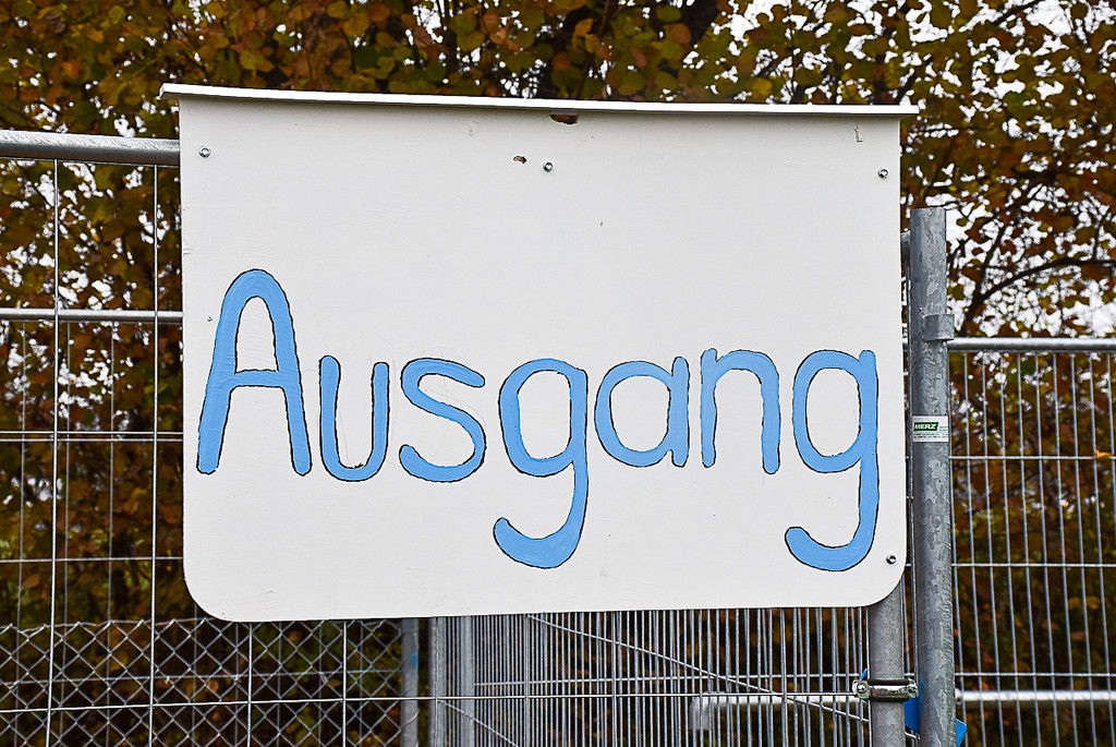 20251107_Er__ffnung Hunde-Freilauffl__che-25.jpg