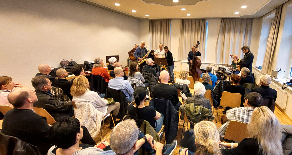 ComeAndPlayM__rz26 _ 3_.jpg