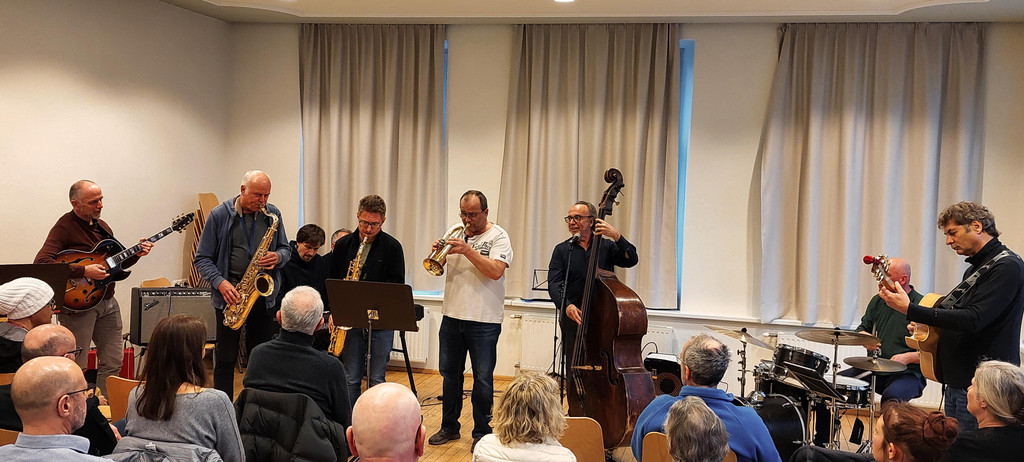 ComeAndPlayM__rz26 _ 4_.jpg