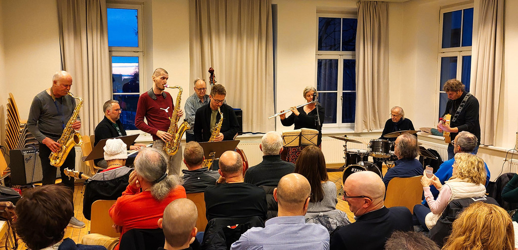 ComeAndPlayM__rz26 _ 5_.jpg