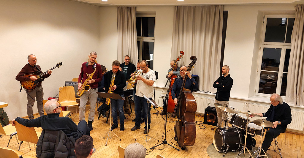 ComeAndPlayM__rz26 _16_.jpg