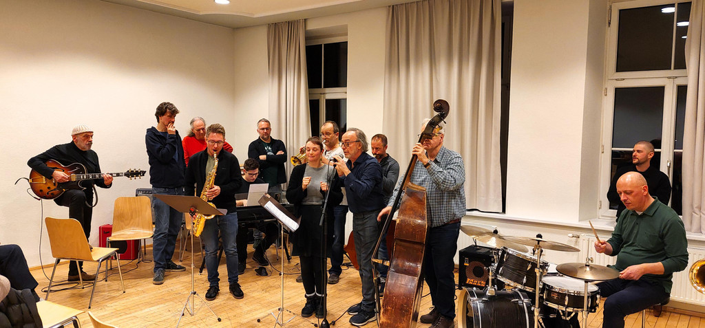 ComeAndPlayM__rz26 _20_.jpg