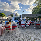 Symphonieorchesters Vorarlberg auf dem Vorplatz der Remise Bludenz