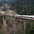 über die Trisannabrücke