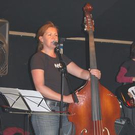 Fetzige Musik der 'Mermaids' am Schrunser Kirchplatz