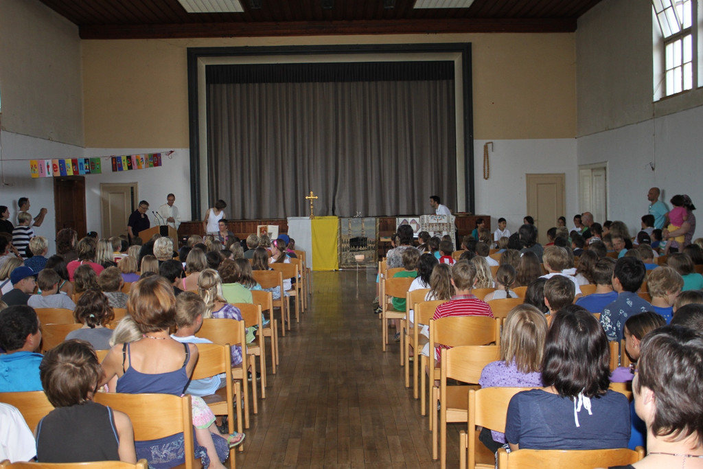 VS Interkulturelle Feier Lochau 2010 _5__jpg-1278775728