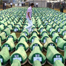 Gedenken in Bosnien an die Opfer des Srebrenica-Massakers
