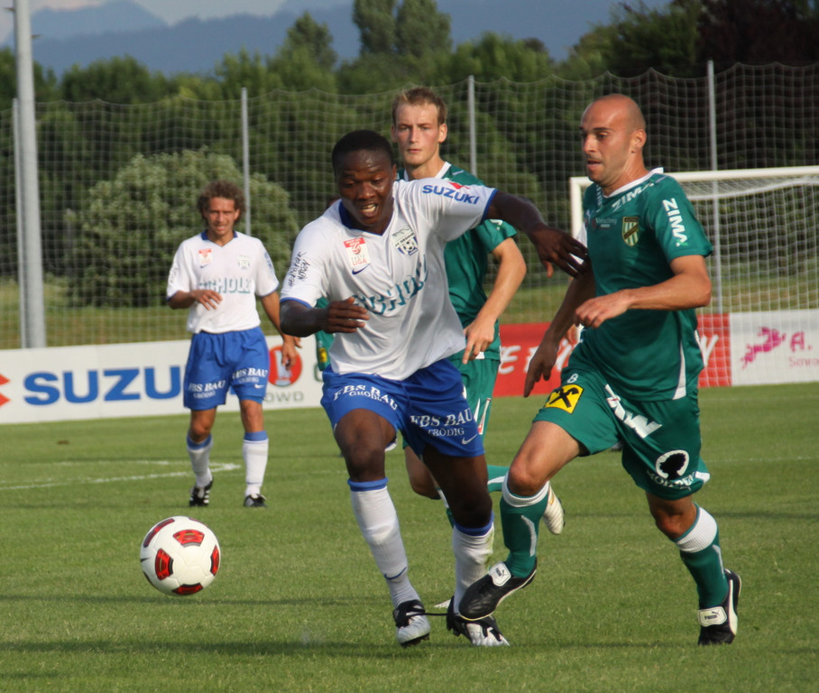 TITEL austria zweikampf_jpg-1279095037