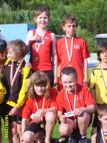 Landesmeister im U12-Staffellauf über 4x50m: (h.l.) Simon Schattauer, Andreas Hager, (v.l.) Martin Sieber, Philipp Scambor