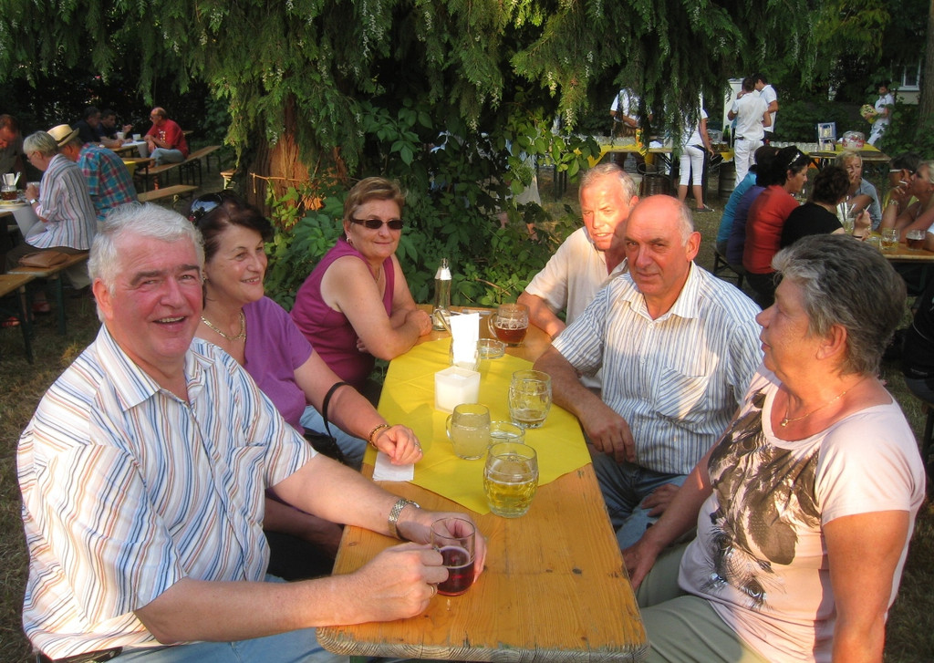 Reiner MV Lochau Daemmerschoppen 2010 _7__jpg-1279381164
