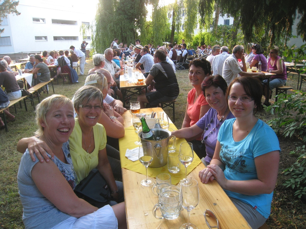 Reiner MV Lochau Daemmerschoppen 2010 _9__jpg-1279381193