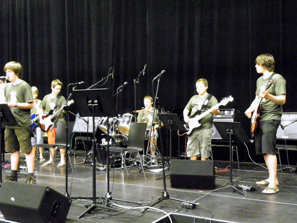 104_0389_jpg-1279407862