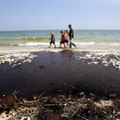 Oil-Spill-Disaster-10.jpg