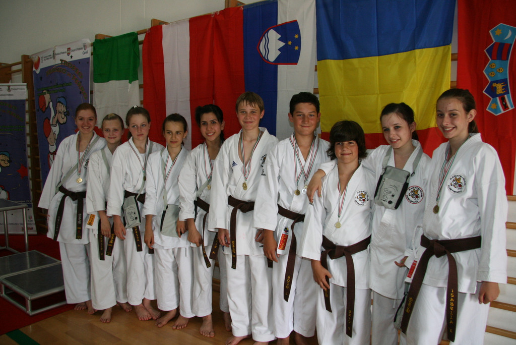 karate aa_JPG-1280063439